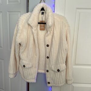 SHEIN Frenchy Drop Shoulder Button Front Fur Jacket